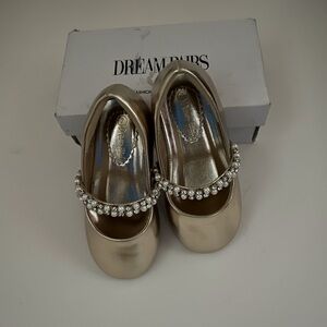 Dream Pairs Girls Mary Jane dress shoes ballerina flats, size 7.  NWOT in box.
